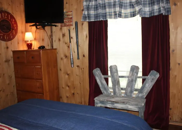 The Cabins And Cottages At Shale Lake