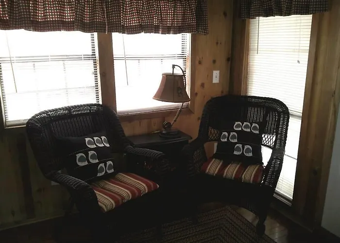 The Cabins And Cottages At Shale Lake