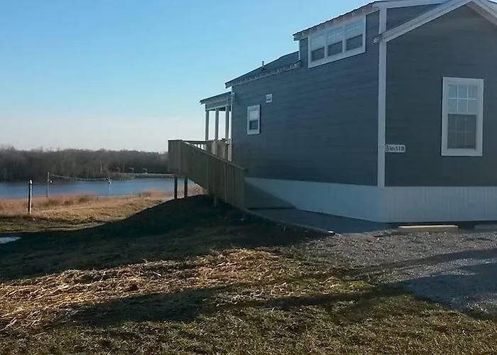 The Cabins And Cottages At Shale Lake