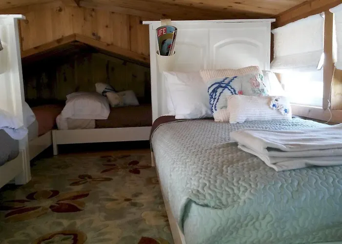 The Cabins And Cottages At Shale Lake Lodge Williamson