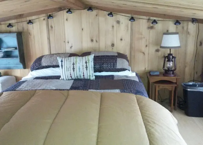 The Cabins And Cottages At Shale Lake Lodge Williamson